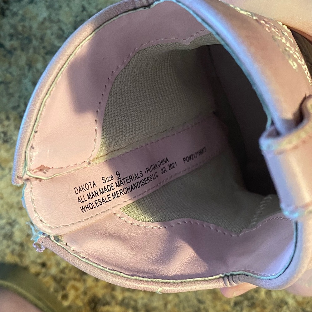 9T Pink Boots/Dress shoes - Picture 5 of 11